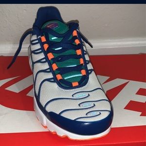 Air max , new, size 6y